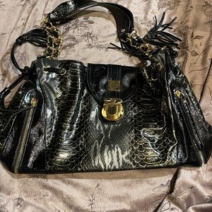 Sharif Shoulder Bag